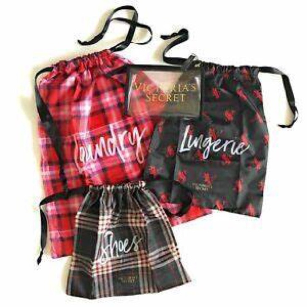 NWT Victoria’s Secret travel bags set.  Lingerie, Laundry & Shoes. Discontinued